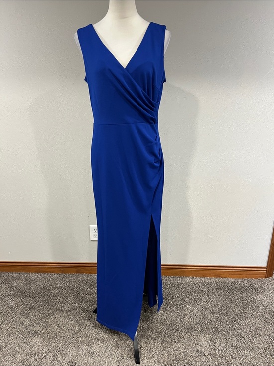 Woosea Dresses & Skirts - Sleeveless V-Neck Royal Blue Evening maxi Dress size large